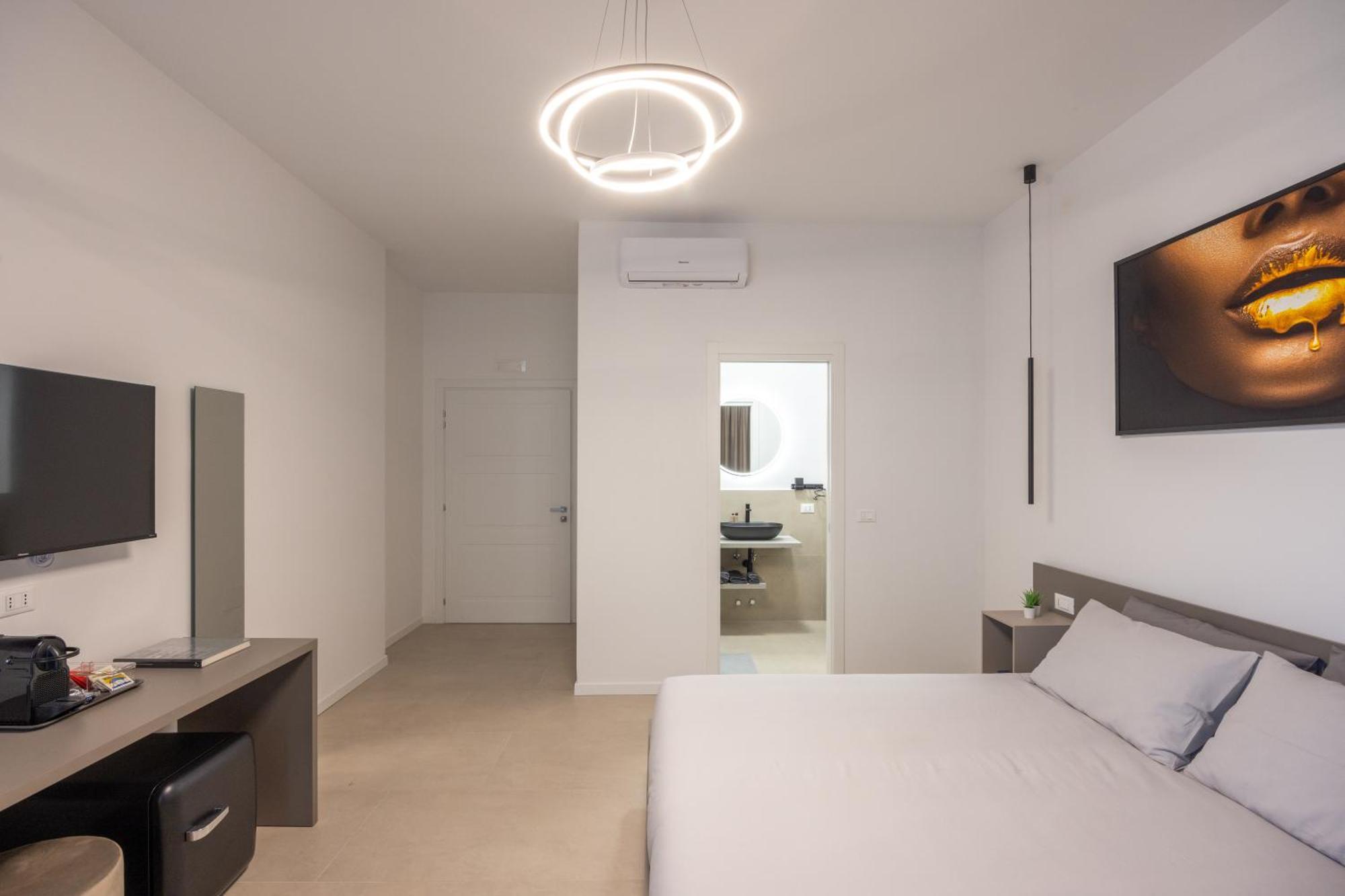 Luxury Station Suite Bologne Extérieur photo